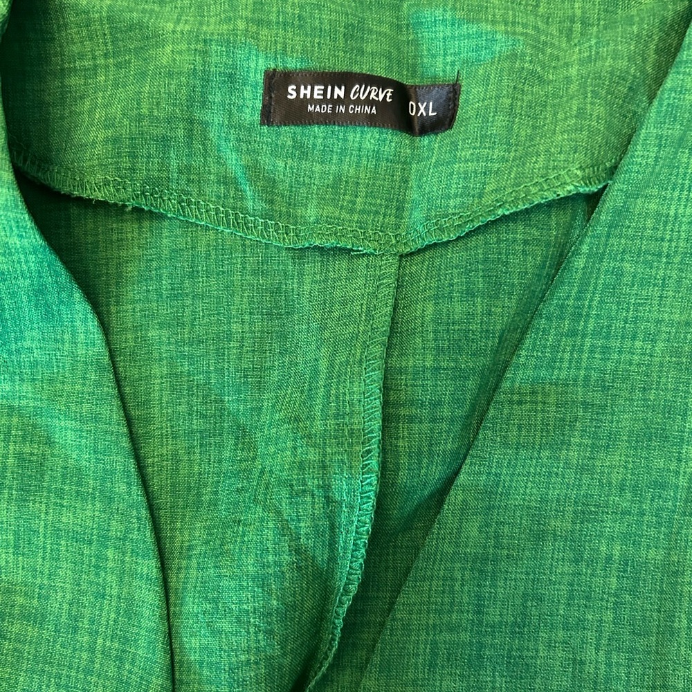 Green Women's 2 pc set - Picture 4 of 4